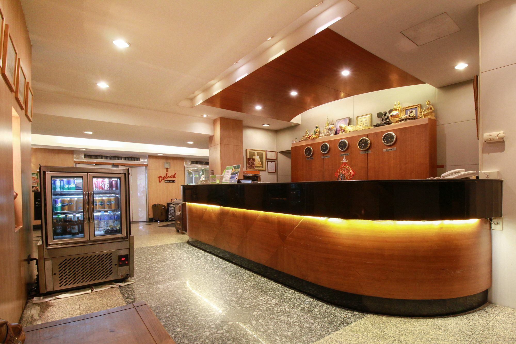 Ten Stars Hotel Бангкок Экстерьер фото